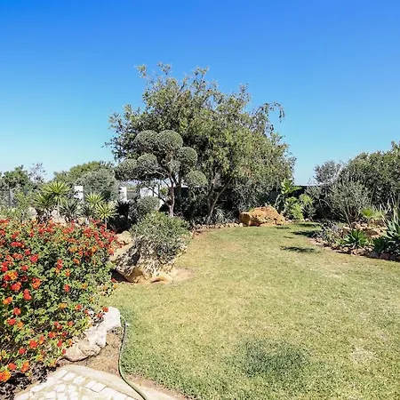 Al Meida Exclusive For Groups & Retreats Αλμπουφέιρα