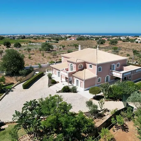 Βίλα Al Meida Exclusive For Groups & Retreats Αλμπουφέιρα