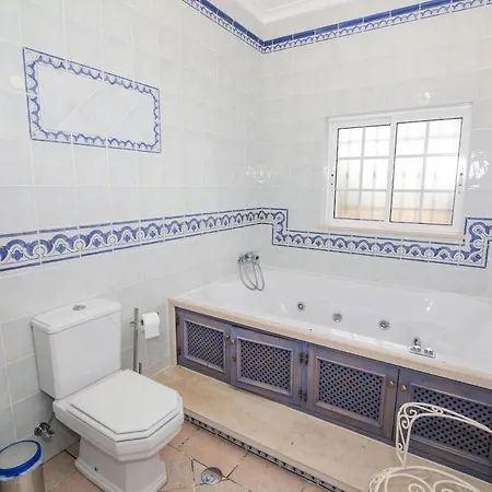 Βίλα Al Meida Exclusive For Groups & Retreats